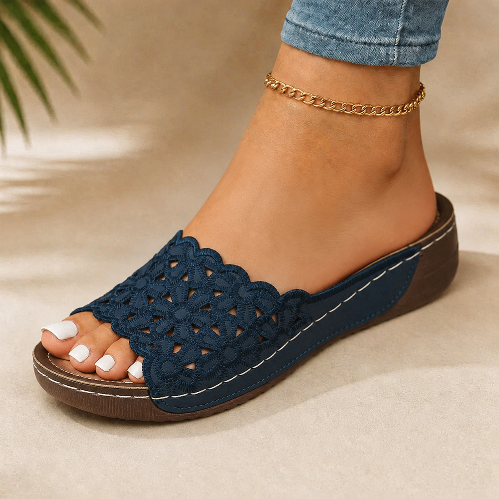 🏆𝙇𝘼𝙎𝙏 𝘿𝘼𝙔: 𝟴𝟬% 𝙊𝙁𝙁⭐⭐Women's Openwork Floral Embroidered Orthopedic Wedge Sandals
