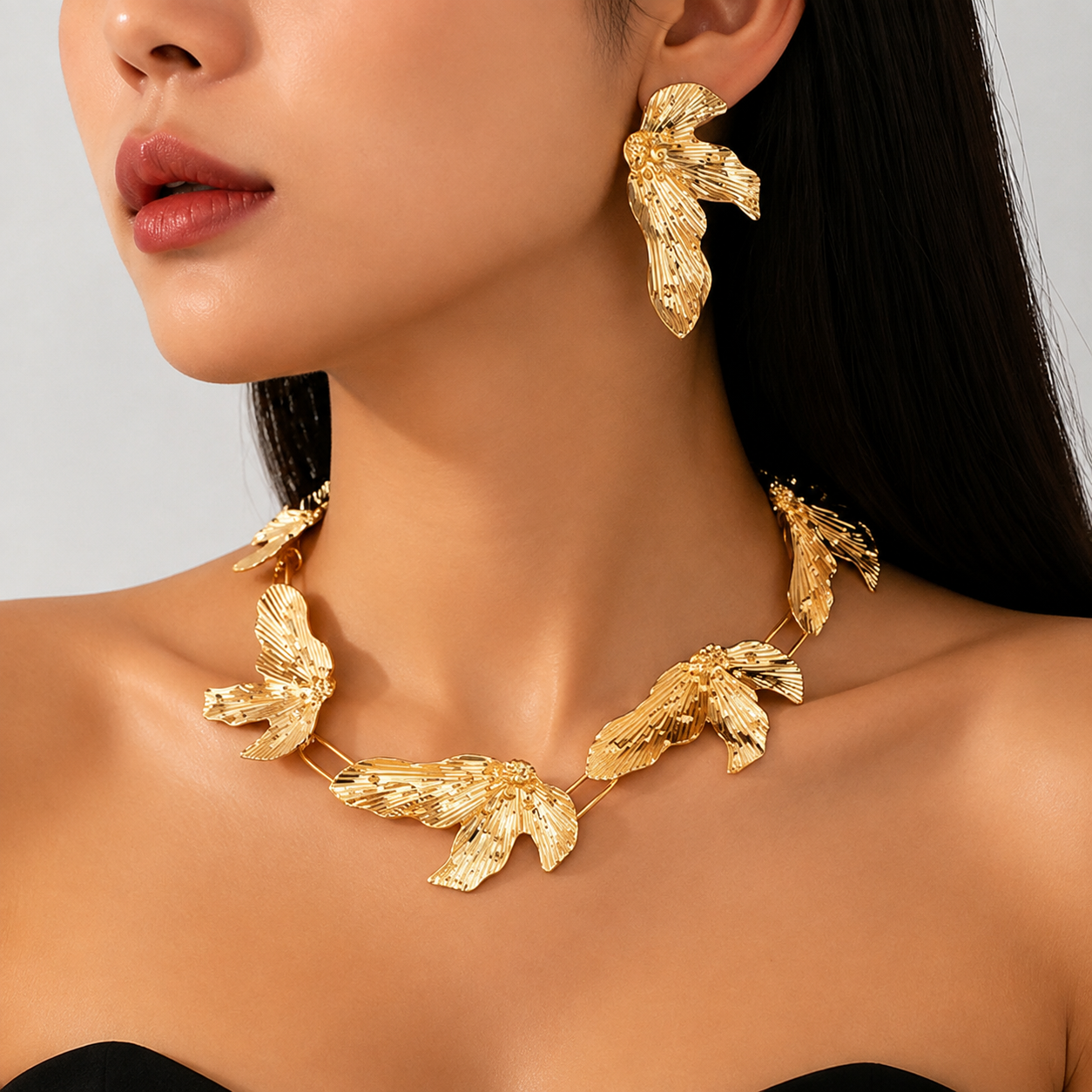 ✨ Gold Jewellery Set for Women – Elegant Liquid Design Necklace, Bracelet & Earrings
